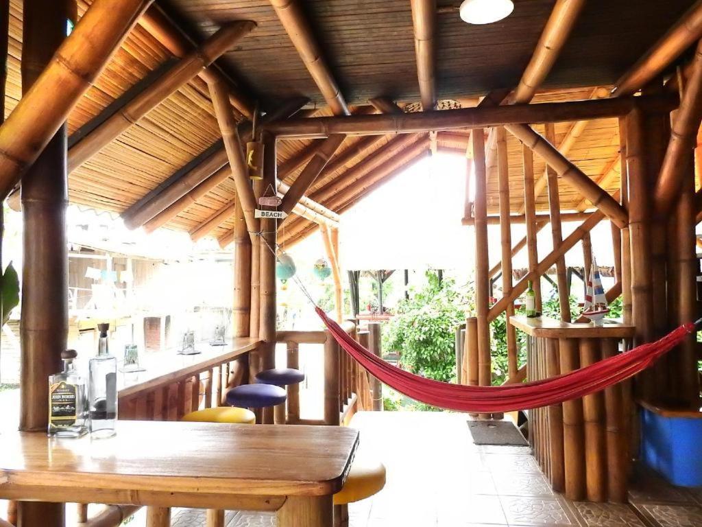 Hotel El Bochinche Mompiche Exterior foto
